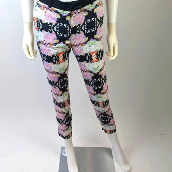 H & M Deco Pants - 2 - Picture 1 of 5
